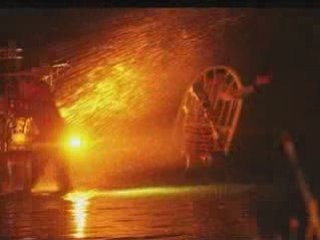 DE L'EAU DANS LES OREILLERS