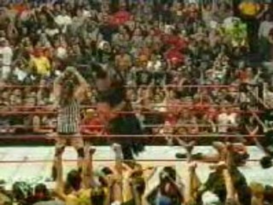 (The Undertaker returns)