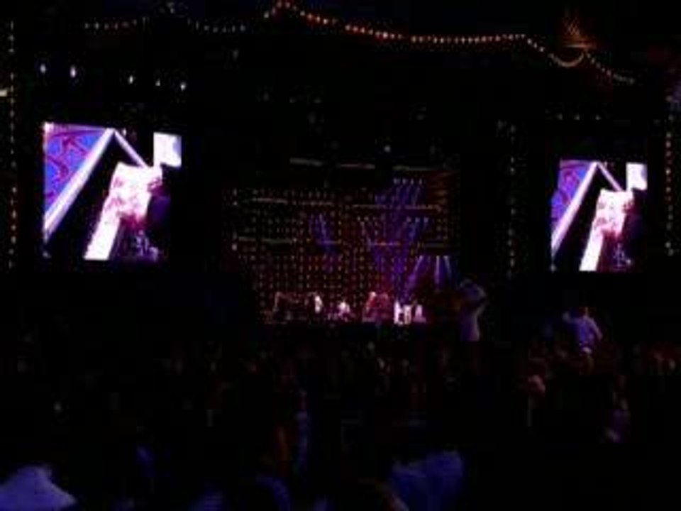 Oasis - Songbird (Live Manchester)