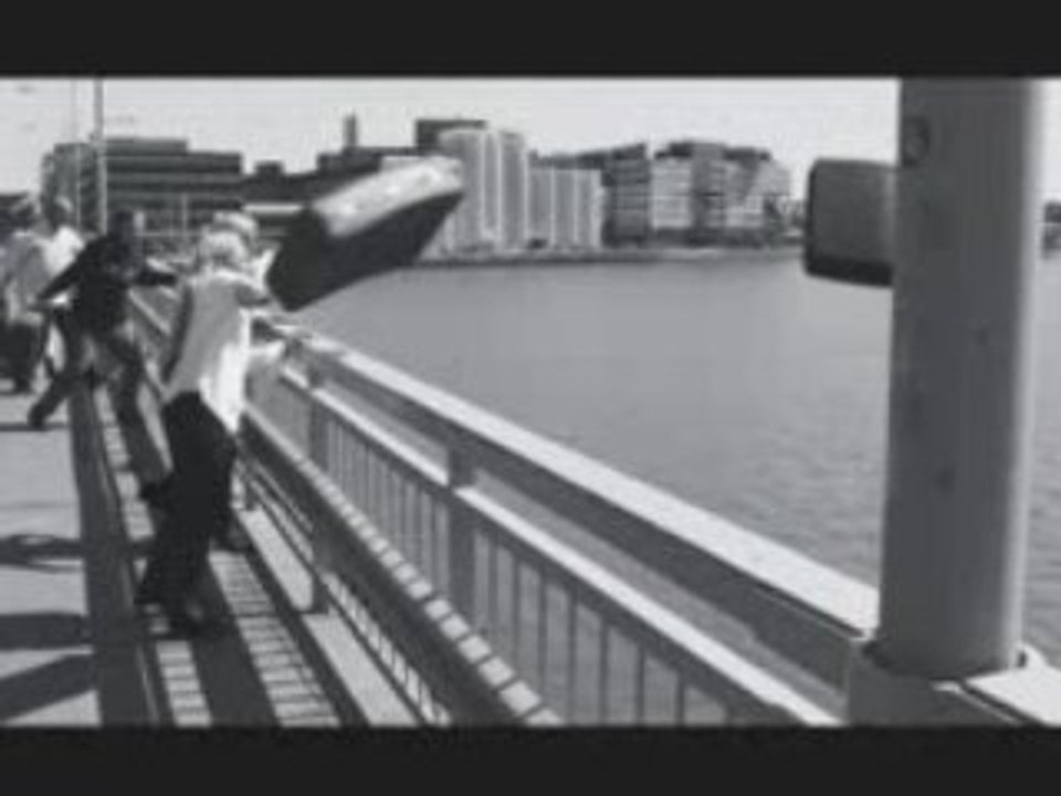 17565_BOARDING_1