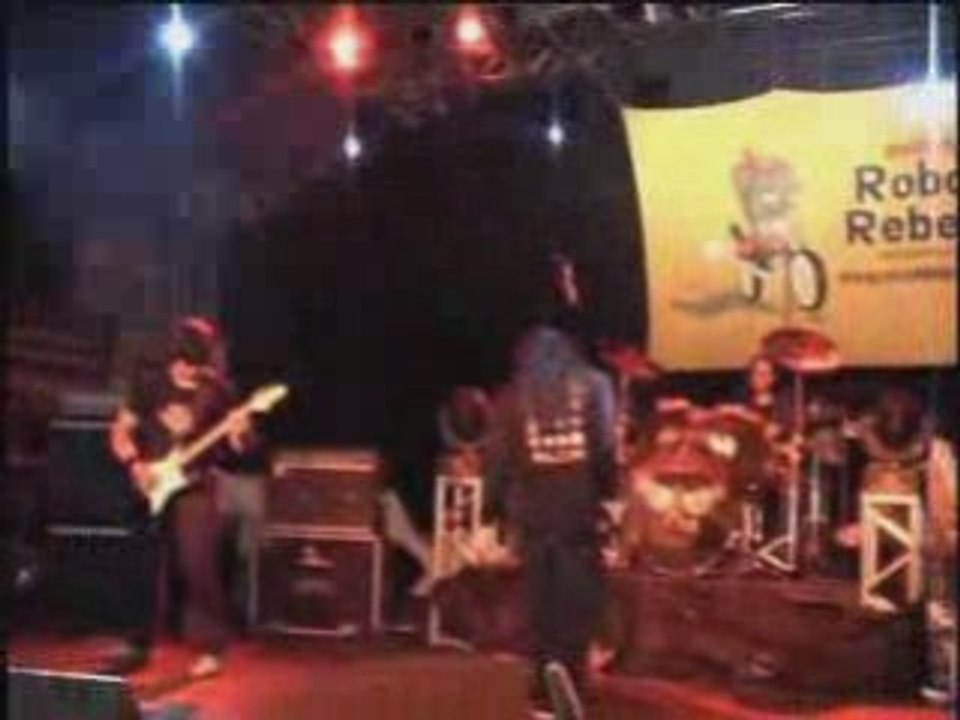 MUSICA PROPRIA FIST OF STEEL