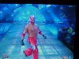 WWE  l'entrée des débuts de rey mysterio