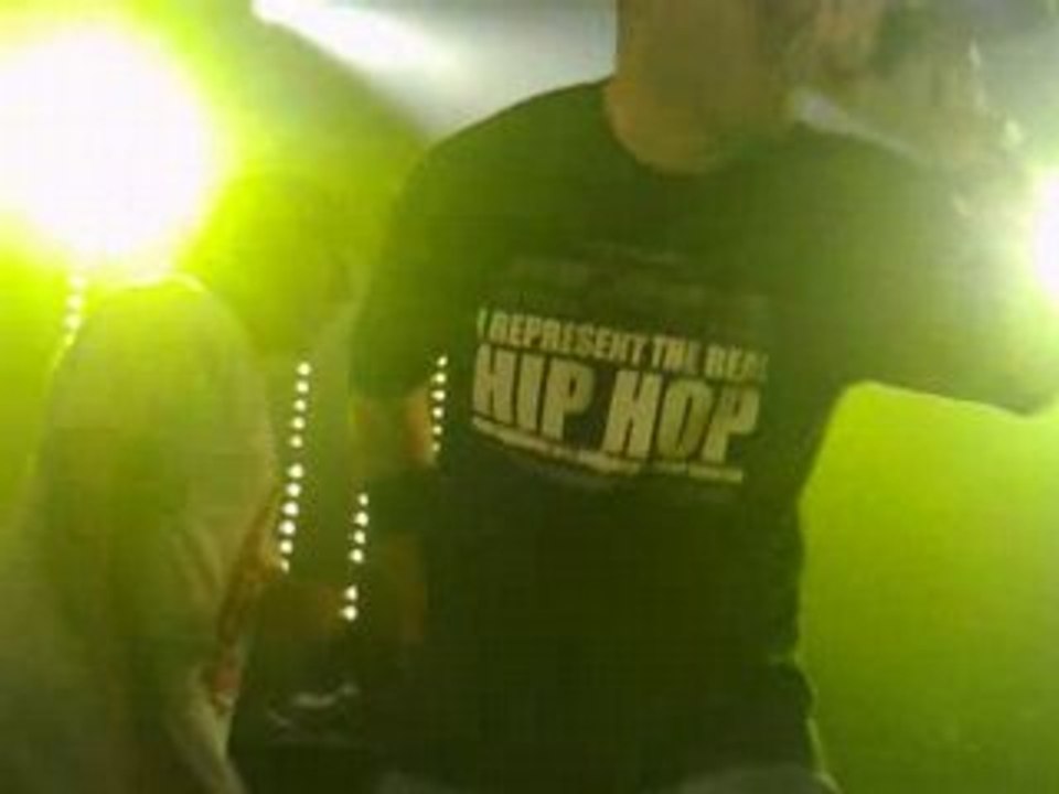 Flynt-Ca fait du bien d'le dire (live)