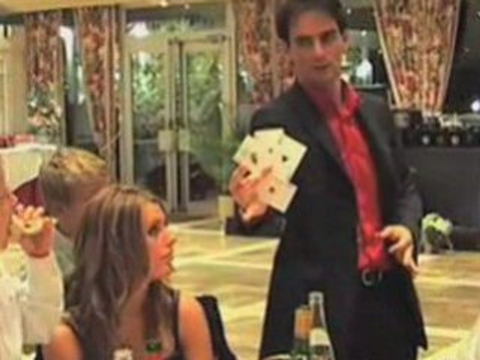 Magicien magie spectacle Suisse Verbier magician entertainer