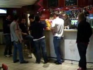 ils essayent de chanter