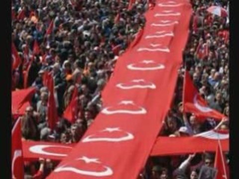 Sarı Saçlım Mavi Gözlüm Nerdesin Dost