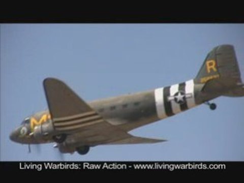 Douglas C-53D Skytrooper - Living Warbirds: Raw Action