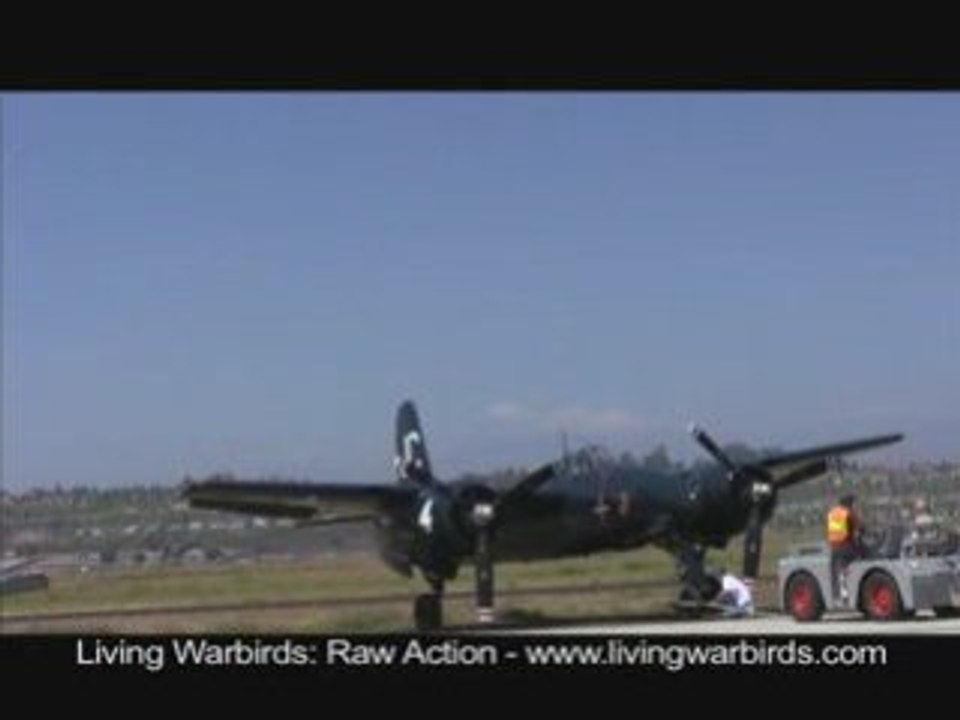 Nanchang China CJ-6A - Living Warbirds: Raw Action