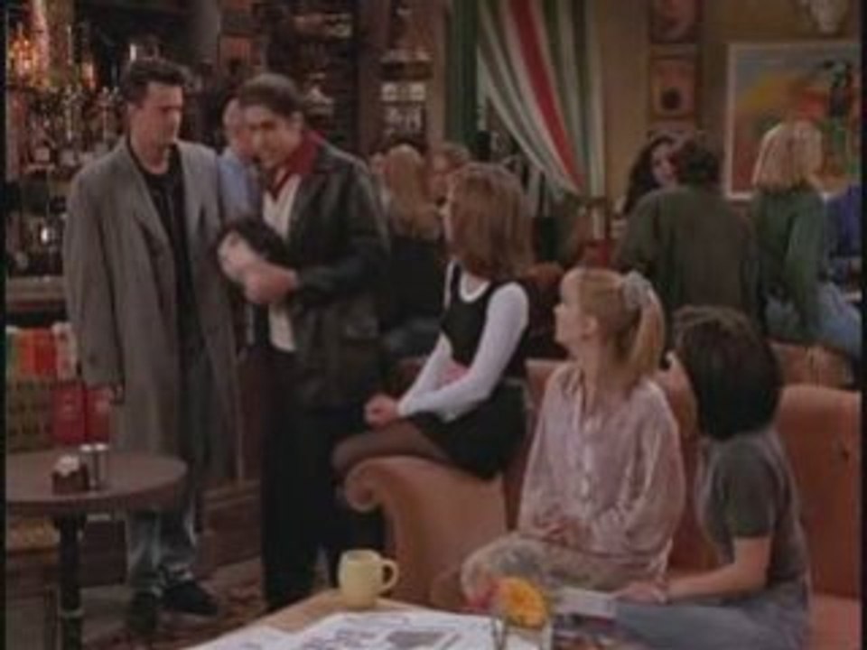 Chandler et Eddie - Friends (219)