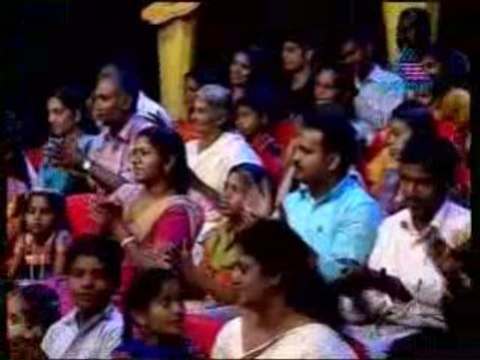 Munch Star Singer Junior Vishnu Krishnan Romantic Comments