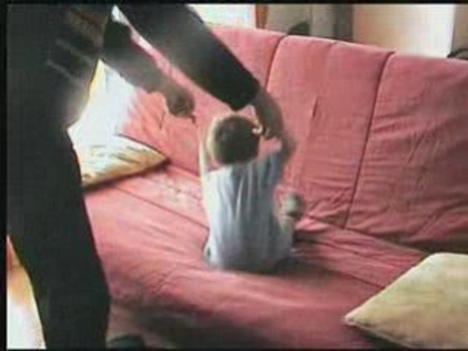 Timéo apprend à sauter