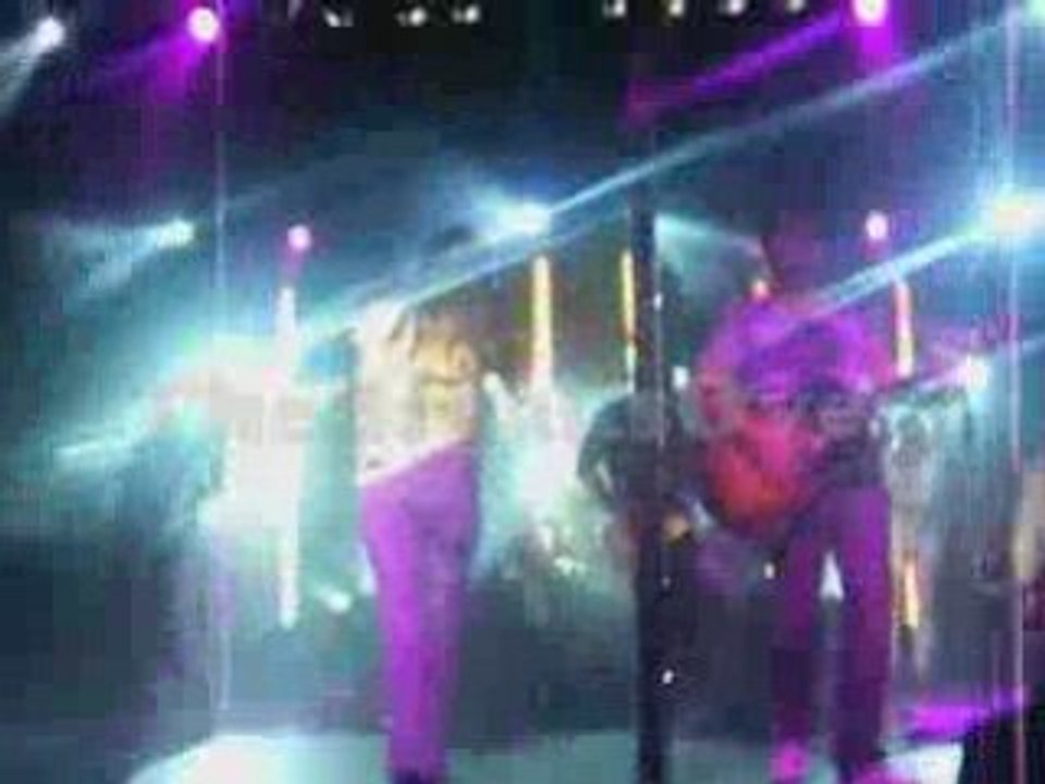 Miley Cyrus (30 Octobre) 7 Things