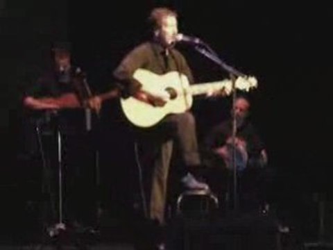 LOUNIS AIT MENGUELLET EN CONCERT A AULNAY SOUS BOIS 2