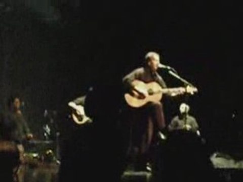 LOUNIS AIT MENGUELLET EN CONCERT A AULNAY SOUS BOIS 3