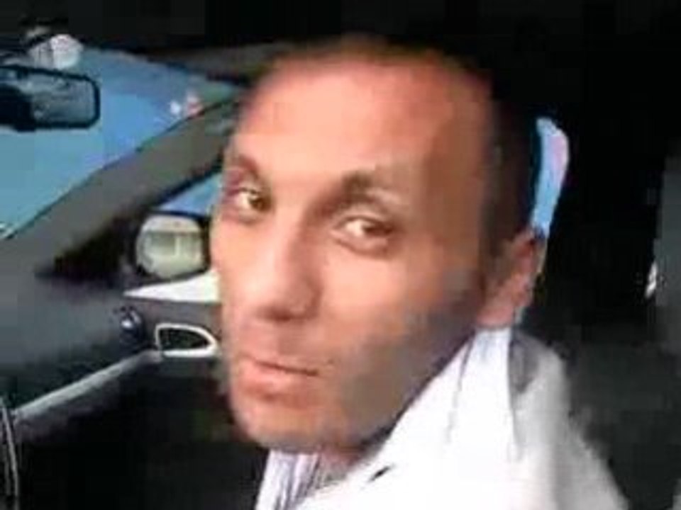 Morsay Dans Sa Berline De Luxe