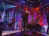 Avril_lavigne-girlfriend_(live_juno_awards_06-04-08) HD