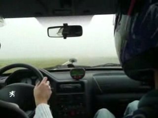 circuit des ecuyers dans le brouillard