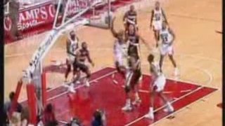 NBA BASKETBALL - Mickael Jordan : Claquette dunk