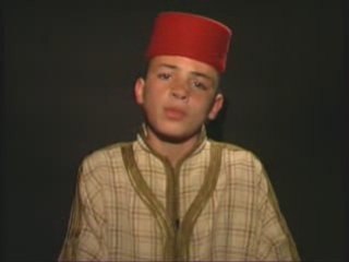L'enfant Anas Boraq récitant le coran en tajwid