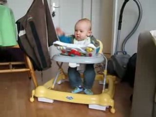 37_dans mon trotteur (2nov08)