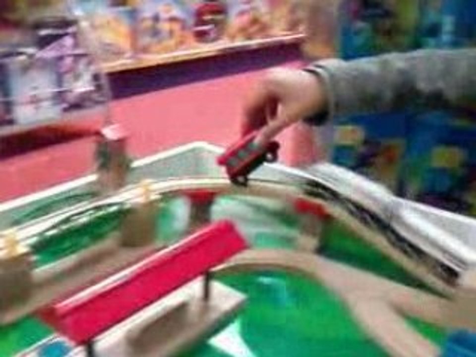 On retombe en enfance :$