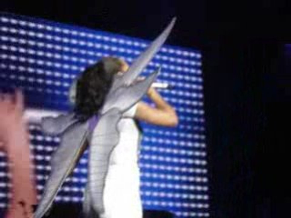 alicia keys zenith nantes"like you'll see me again 1/2