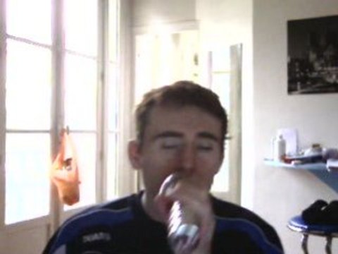 Wiwi égratigne Monsieur