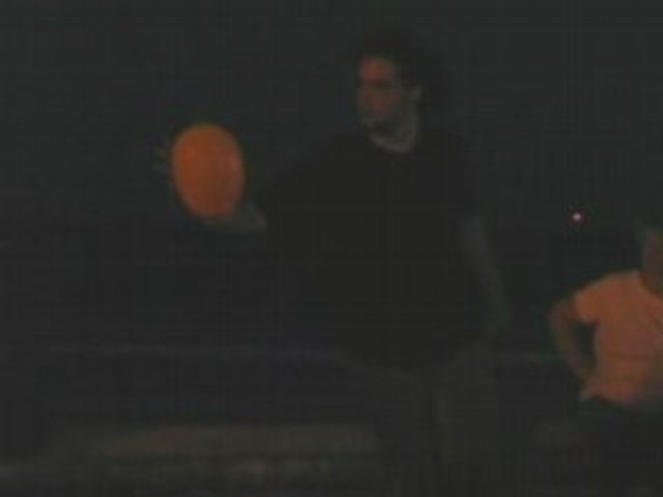 spectacle de rue-mime+guitare