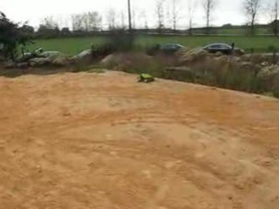 Gros saut du savage picco .28 de fab à Plaisir 78 (n°2)