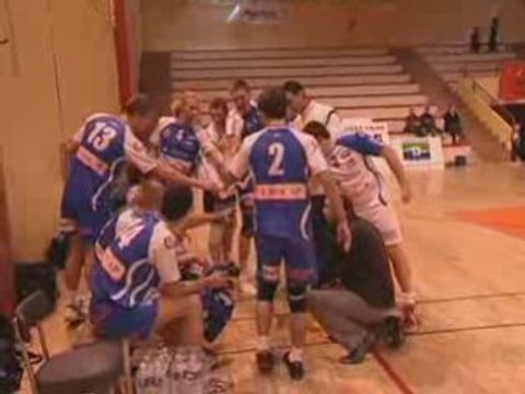 Volley ball: le LIS St Pierre s'impose à face Montpellier