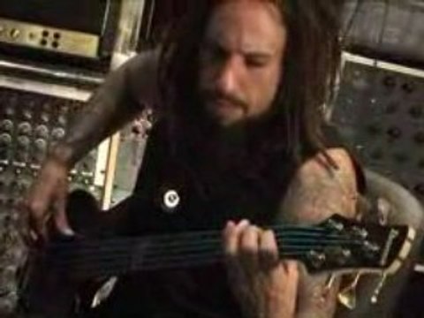 Korn - Making Of 'Kidnap The Sandy Claws'