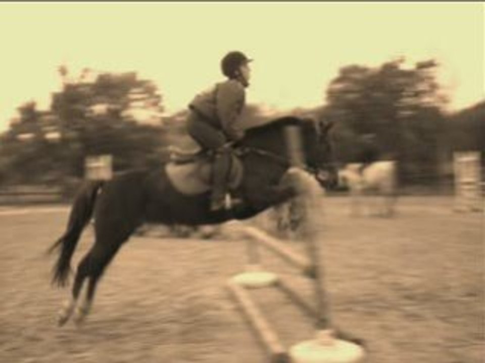 Léa et Nina  parcours CSO 90 cm !