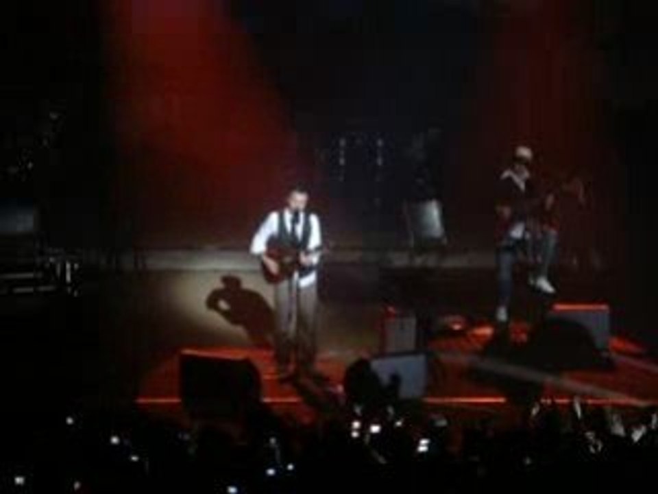 christophe mae en acoustique à lille le 1 nov 2008    (3)