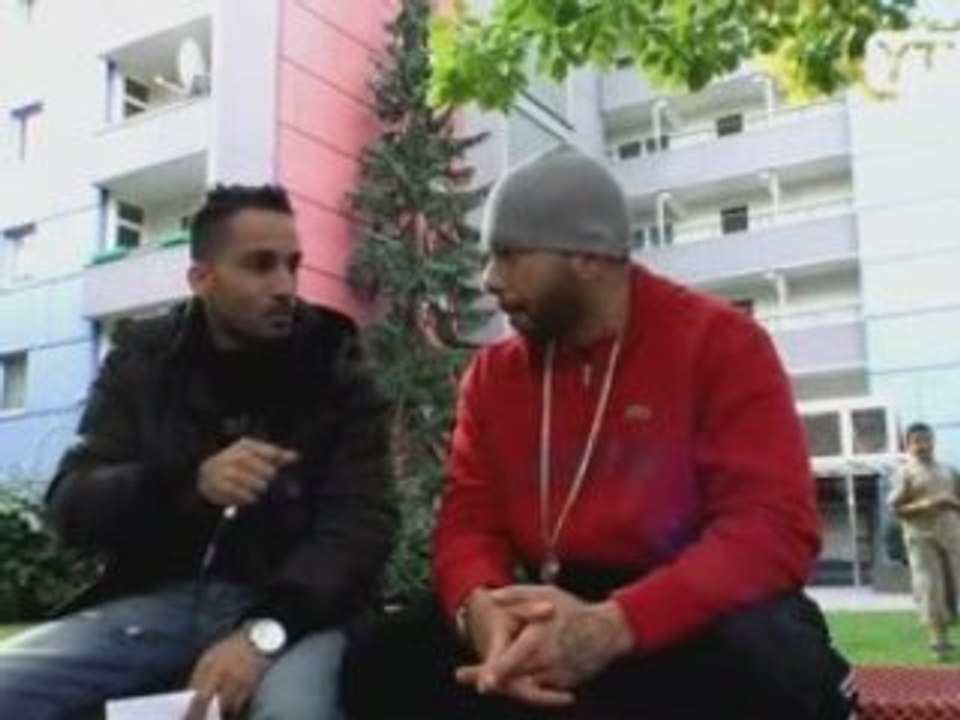 Azad im Interview über Yassir