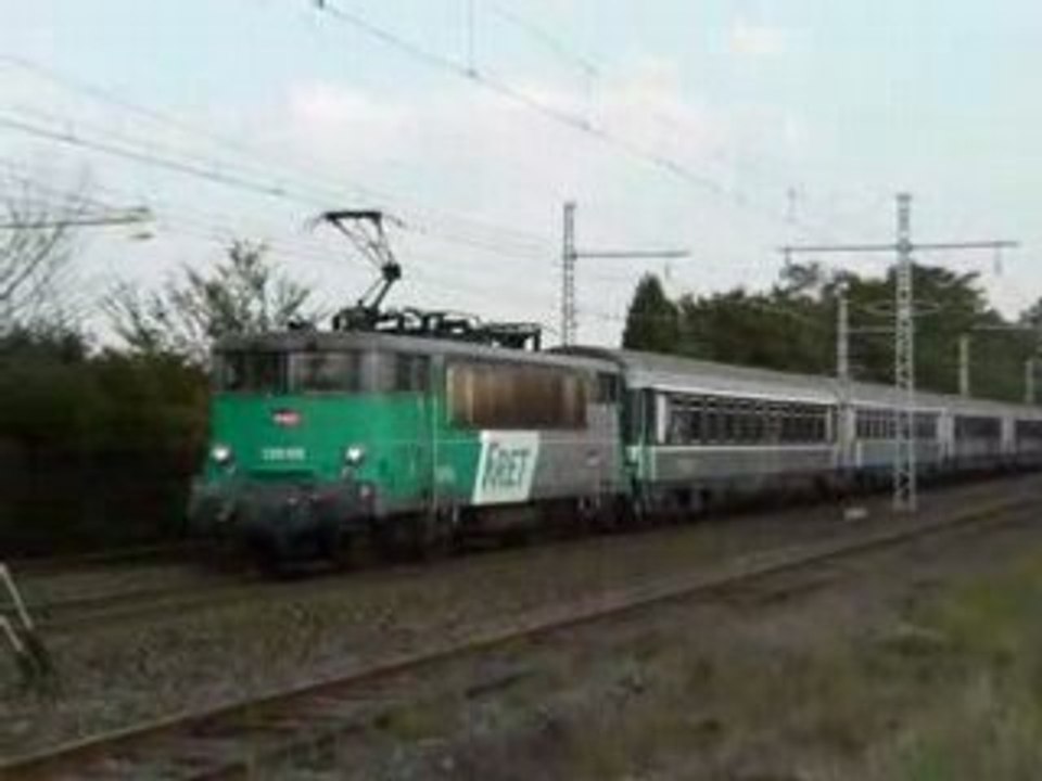 25182