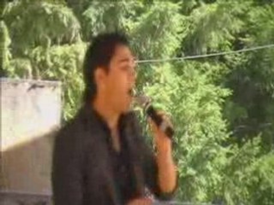 Prends  bien  soin  d'elle