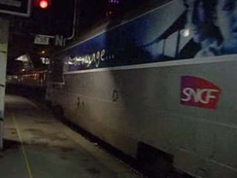 manoeuvre de la bb 67413 en voyage à amiens