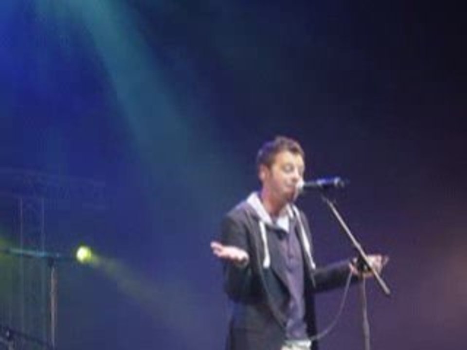 ça fais mal chris au concert de l'avesnois