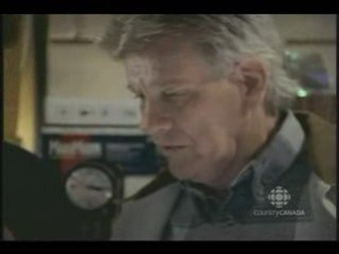 David Hewlett in TRADERS Grant jansky S02E06