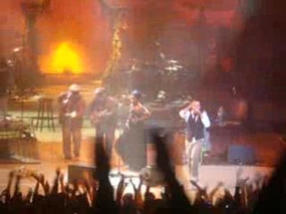 christophe mae en acoustique à lille le 1 nov 2008    (15)