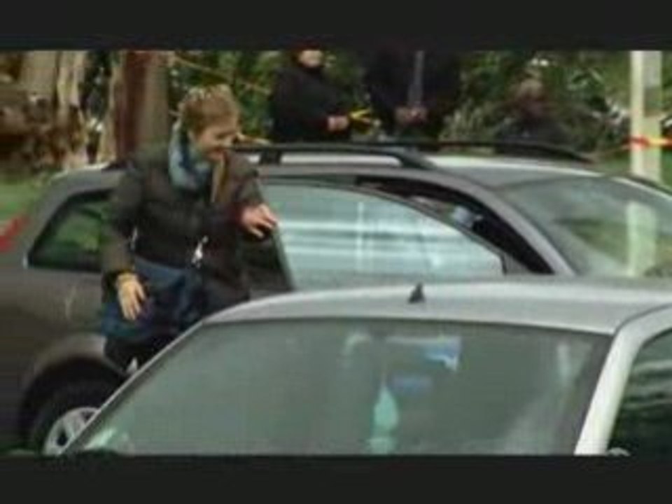 La.Commune.S01E01.Visite.guide parti1