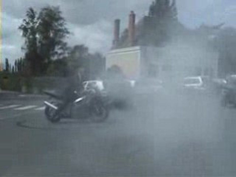 Burn Gsxr moto Thomas  Bécon stade Mariage Vincent et Marina