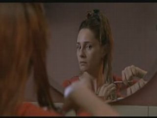 Les Petites Couleurs Haircut