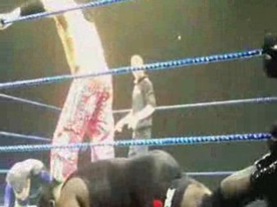 WWE SMACKDOWN NICE les hardyz vs mark henry et MVP