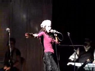 Moi j'aime le music-hall