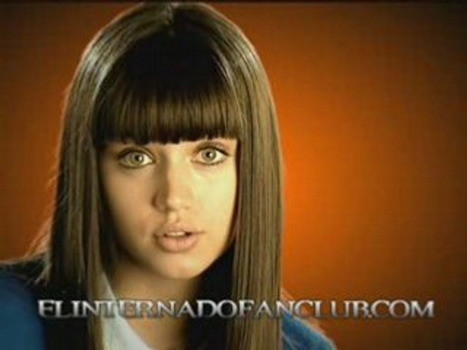 Ana de Armas colabora con la convencion del niño