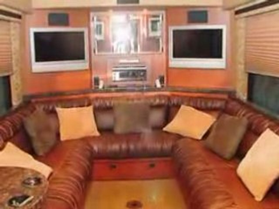 Luxury Tour Bus Available For Any Occasion