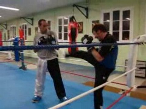 L'entraîneur fait travailler les vétérans