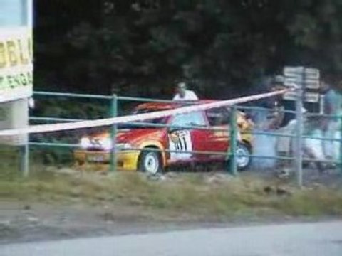 Tonneau 106 au rallye du pays rochois 2005