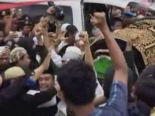 Tensions following Bali bomb burials